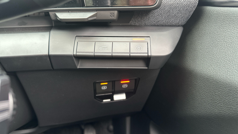 Renault Scenic E-Tech 160kW Iconic 87kWh Long Range 5dr Auto Electric Estate